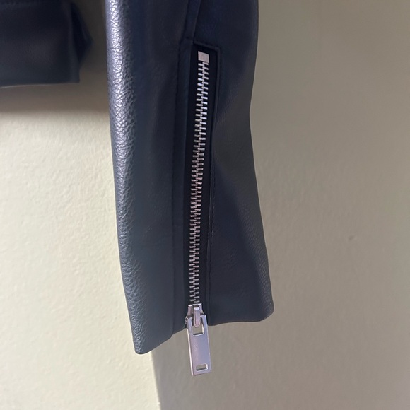 H&M Black Faux Leather Moto Biker Jacket Sz XS - Picture 6 of 9